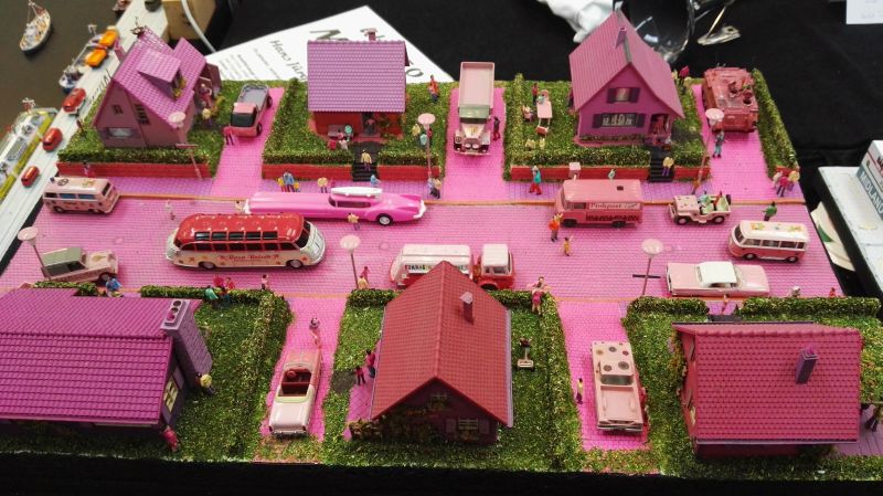 diorama pink